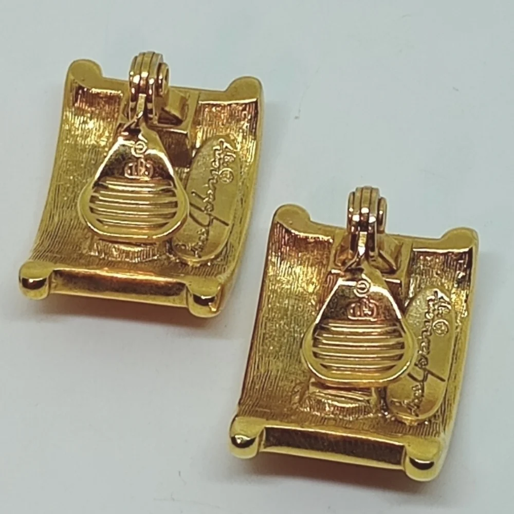 * vintage Ginnie Johansen red & gold tone clip on earrings